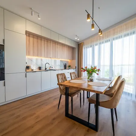 Apartman P R A T U M 17 Z Widokiem Na Jezioro