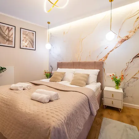 P R A T U M 17 Z Widokiem Na Jezioro Apartment *